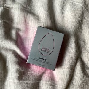 Beauty Blender Bounce Foundation- Shade 1.40 N